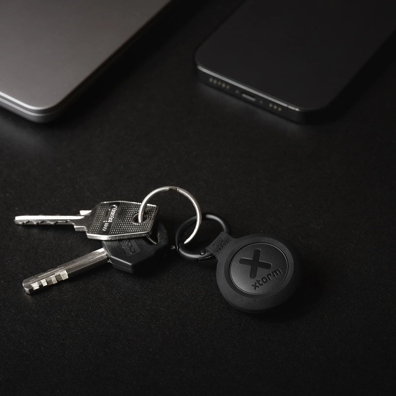 TravelTag for iPhone (iOS) - Water-resistant - Charcoal Black