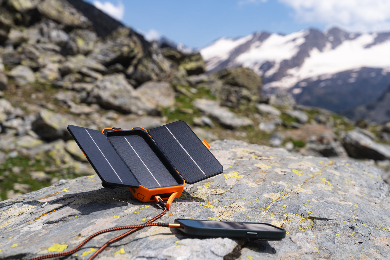 Solar Charger Best Portable Power Bank For Backpacking Photon