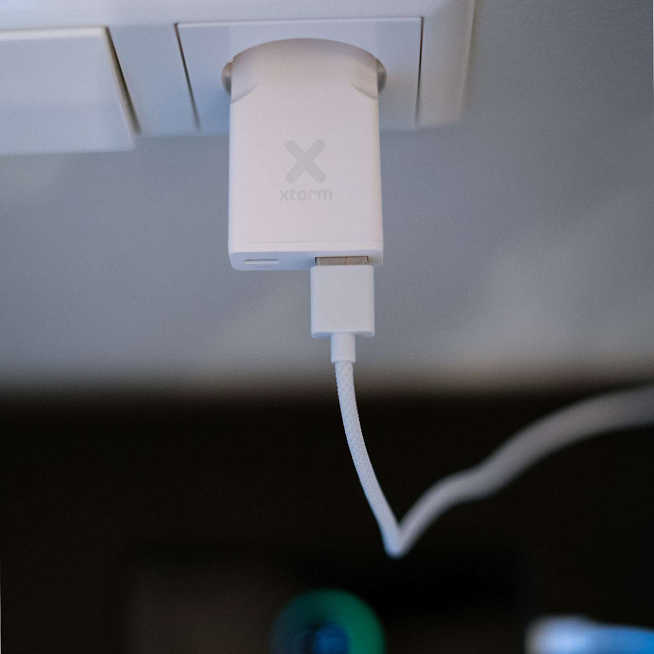 SlimLine 33W Charger