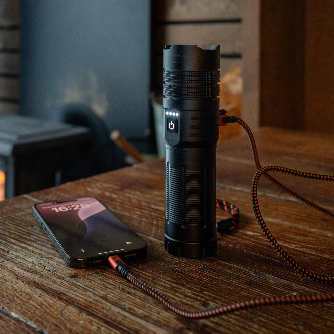 Flashlight Powerbank 10.500 mAh